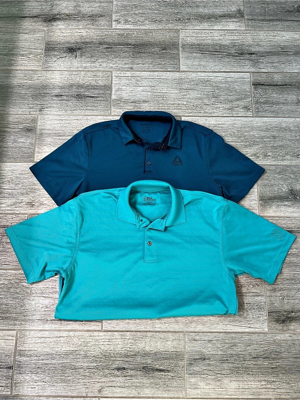 Reebok/PGA Tour Bundle of Two Men's Polo Shirts Blue/Turquoise Size Medium